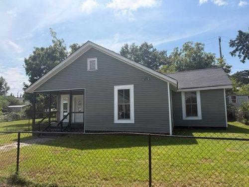 32 Peachtree Street, Clinton, SC, 29325 | Card Image