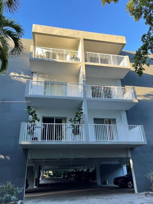 apt-307-645 Ne 121st St, North Miami, FL, 33161-5531 | Card Image