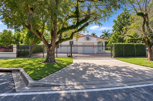 371 Sw 29th Rd, Miami, FL, 33129-2620 | Card Image