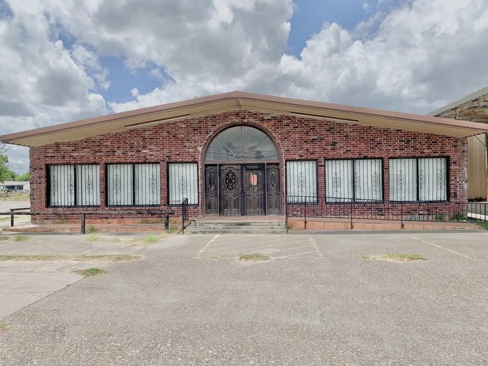 Commercial Sale in Robstown