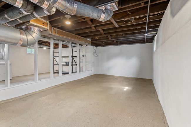 808 W Green St, House other with 5 bedrooms, 2 bathrooms and 2 parking in Champaign IL | Image 45
