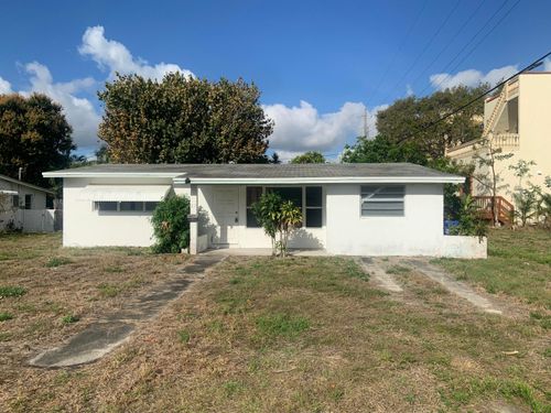 27 Ne 17th Ave, Pompano Beach, FL, 33060-6731 | Card Image