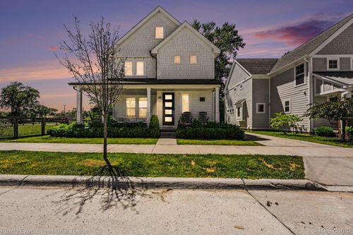 111 N Dorchester Ave, Royal Oak, MI, 48067-2132 | Card Image