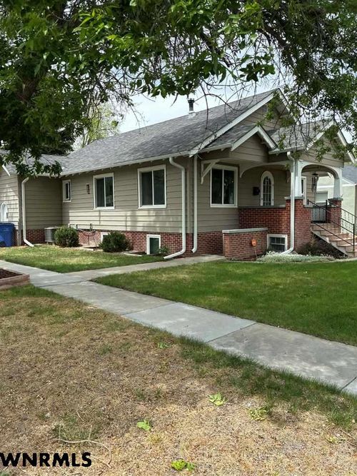 2402 Avenue D, Scottsbluff, NE, 69361-1655 | Card Image