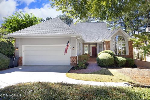 27 Lochwinnock Lane, Pinehurst, NC, 28374 | Card Image