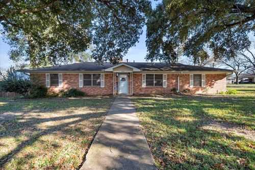 426 N Mount St, Fairfield, TX, 75840-3148 | Card Image