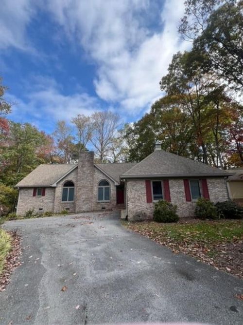 3904 Anderson Pike, Signal Mountain, TN, 37377-1235 | Card Image