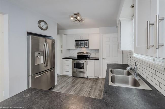 140 Brant Ave, House other with 5 bedrooms, 2 bathrooms and 4 parking in Guelph ON | Image 11