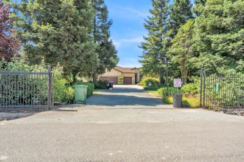8654 Bradshaw Road, Elk Grove, CA, 95624 | Card Image
