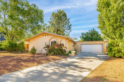 6015 N Smokerise Dr, Flagstaff, AZ, 86004-2733 | Card Image