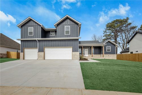 806 Mueller Way, Prairie Grove, AR, 72753-7032 | Card Image