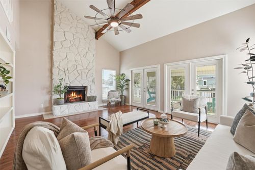 13684 Mutiny Ln, Galveston, TX, 77554-1242 | Card Image