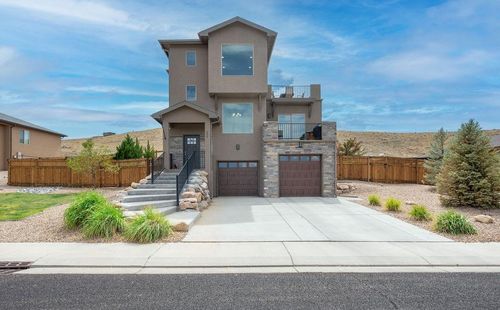 205 Hideaway Ln, Grand Junction, CO, 81503-6603 | Card Image