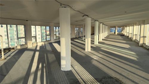 penthouse-7904 West Dr, North Bay Village, FL, 33141-5592 | Card Image