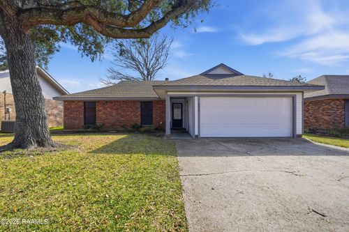 208 Sleepy Hollow Dr, Lafayette, LA, 70506-5033 | Card Image