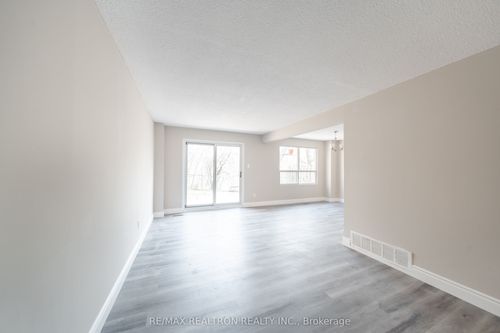 1247 White Oaks Blvd, Oakville, ON, L6H2N6 | Card Image