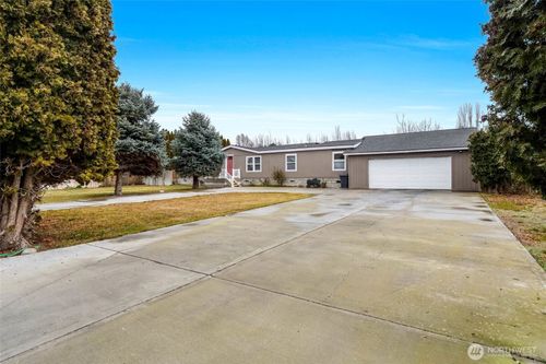 3431 Firouzi Drive Ne, Moses Lake, WA, 98837 | Card Image