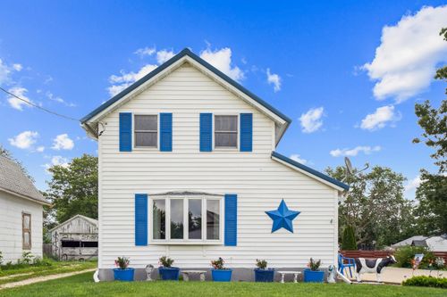 555 6th St, Jesup, IA, 50648-1046 | Card Image