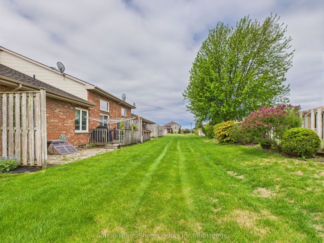 489 Andrew St, Condo with 2 bedrooms, 2 bathrooms and 2 parking in Port Elgin ON | Image 22