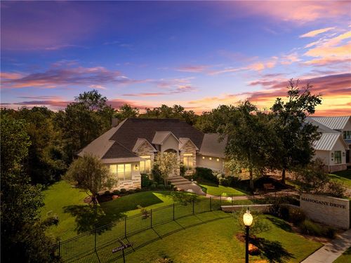 3401 Mahogany Dr, Bryan, TX, 77807-1485 | Card Image