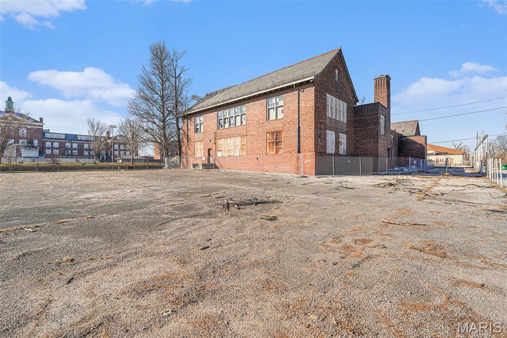 Commercial Sale in St Louis 3