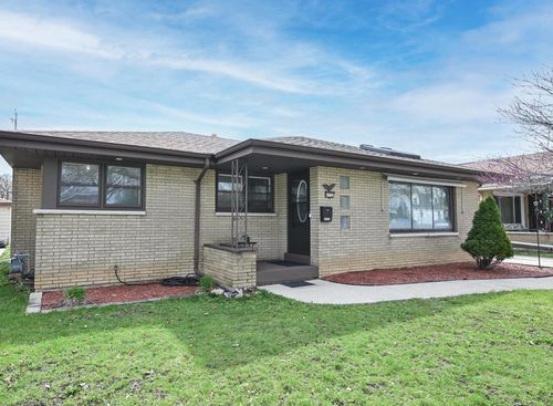 4732 S 23rd Street, Milwaukee, WI, 53221 | Card Image