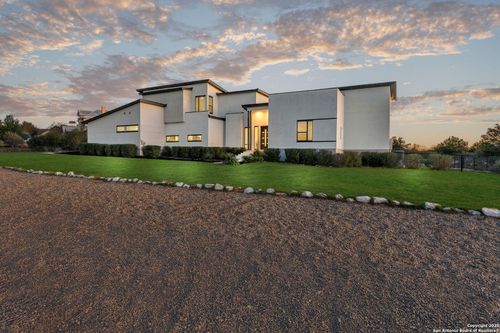 1347 Bordeaux Ln, New Braunfels, TX, 78132-2681 | Card Image