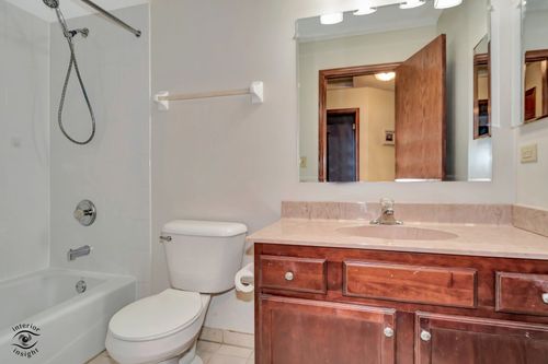 18154 Bettenhausen Dr, Tinley Park, IL, 60487-2788 | Card Image