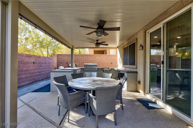 9085 Bridal Creek Ave, House other with 5 bedrooms, 3 bathrooms and null parking in Las Vegas NV | Image 9