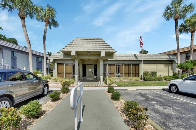 Clubhouse | Image 26