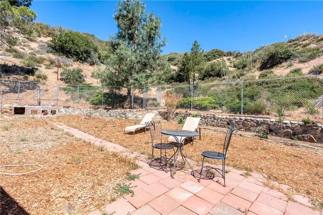 26865 Elizabeth Lake Rd, House other with 2 bedrooms, 2 bathrooms and 2 parking in Lake Hughes CA | Image 42
