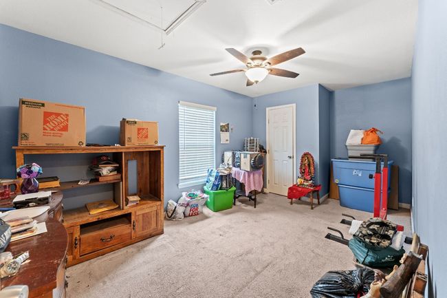 300 Walker St, House other with 3 bedrooms, 2 bathrooms and 1 parking in Smithville TX | Image 13