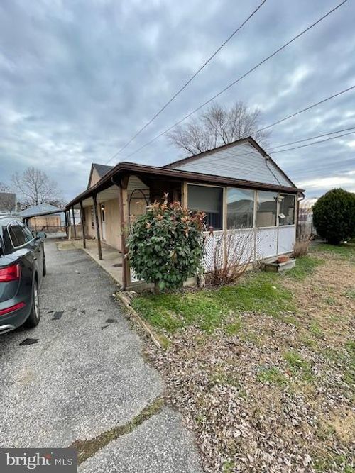 8101 Dukie Ave, DUNDALK, MD, 21222-2723 | Card Image