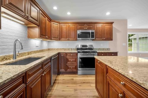 b-4 Sabrina Way, Agawam, MA, 01001-3365 | Card Image