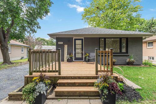 1840 Royal Cres, London, ON, N5W2A8 | Card Image