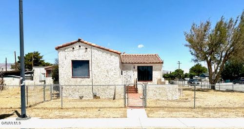 2101 Inyo St, Mojave, CA, 93501-1704 | Card Image