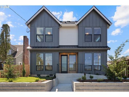4512 Ne Wygant St, Portland, OR, 97218-1648 | Card Image