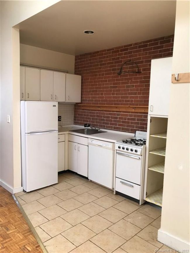 3 - 28 Lyon St, Home with 1 bedrooms, 1 bathrooms and null parking in New Haven CT | Image 4