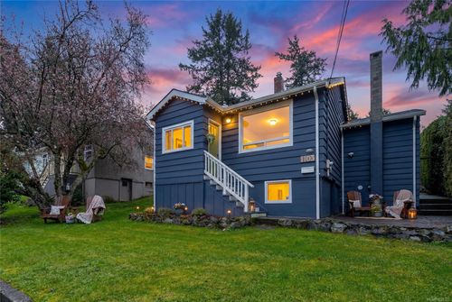 1103 Lockley Rd, Esquimalt, BC, V9A4S4 | Card Image