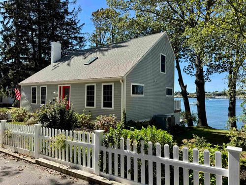 34 Mendum Ave, Kittery, ME, 03904-1505 | Card Image