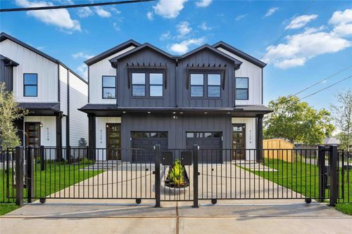 b-4125 Shelby Cir, Houston, TX, 77051-1851 | Card Image