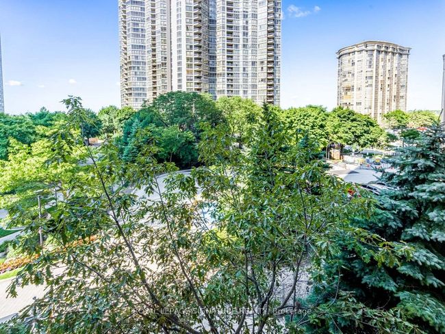 413 - 35 Kingsbridge Garden Cir, Condo with 2 bedrooms, 2 bathrooms and null parking in Mississauga ON | Image 28