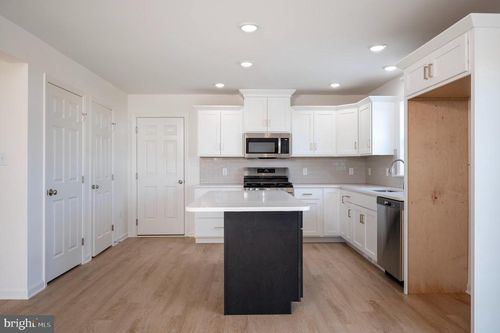 322 Reserve Lane, MECHANICSBURG, PA, 17050 | Card Image