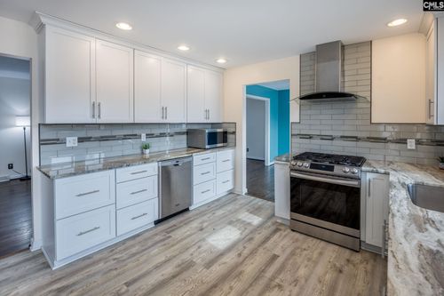 560 Edisto Dr, Batesburg, SC, 29006-2625 | Card Image