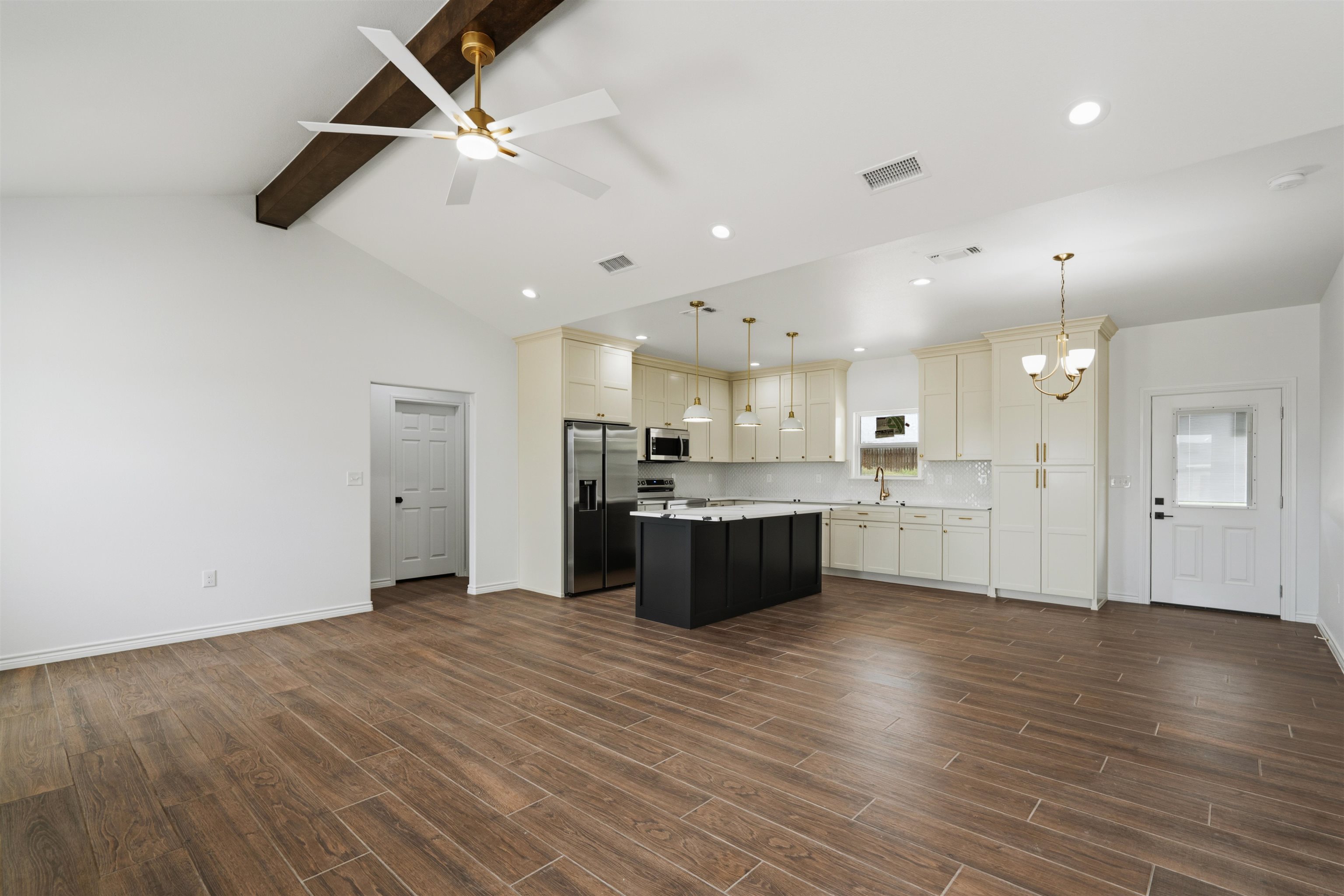 Residential in Del Rio 5