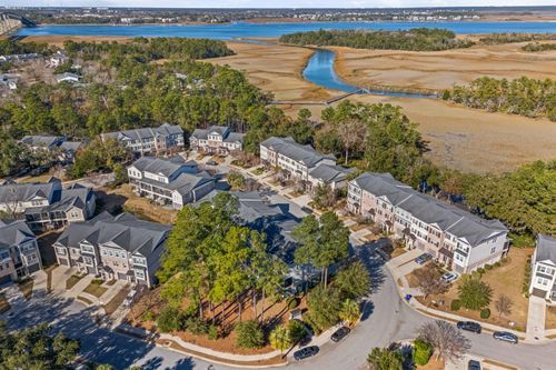 172 Slipper Shell Ct, Mount Pleasant, SC, 29464-6721 | Card Image