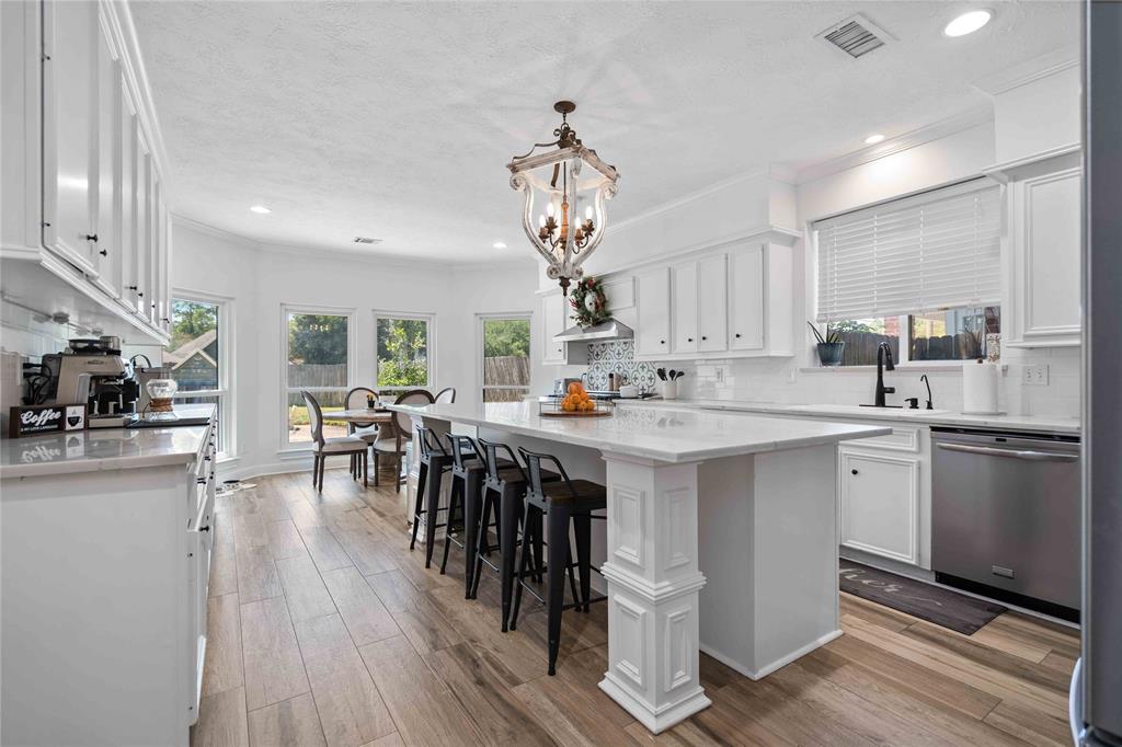 Shadow Valley Dr, Spring, TX 77379
