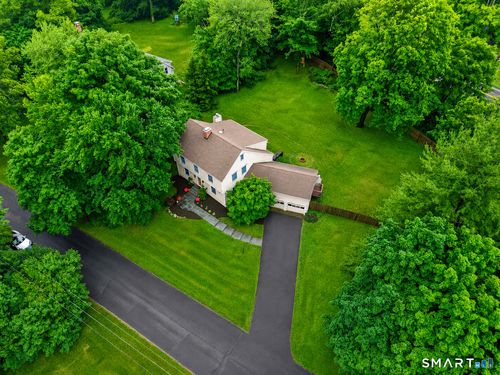 14 Woodchuck Ln, Ridgefield, CT, 06877-5727 | Card Image