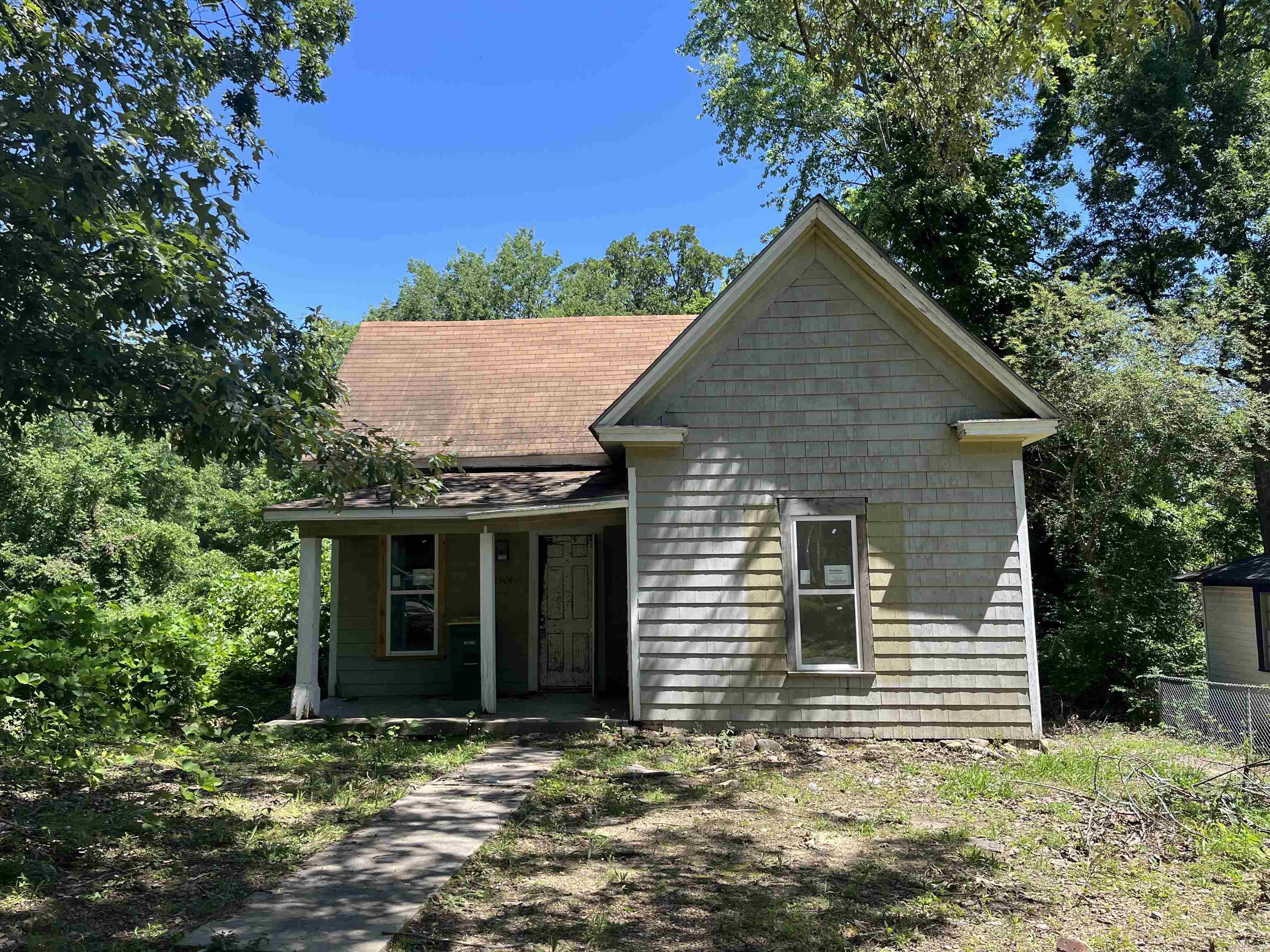 27th St, Little Rock, AR 72204