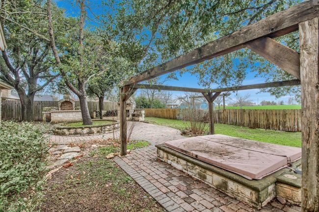 2300 Willow Ln, House other with 3 bedrooms, 2 bathrooms and 4 parking in Taylor TX | Image 39